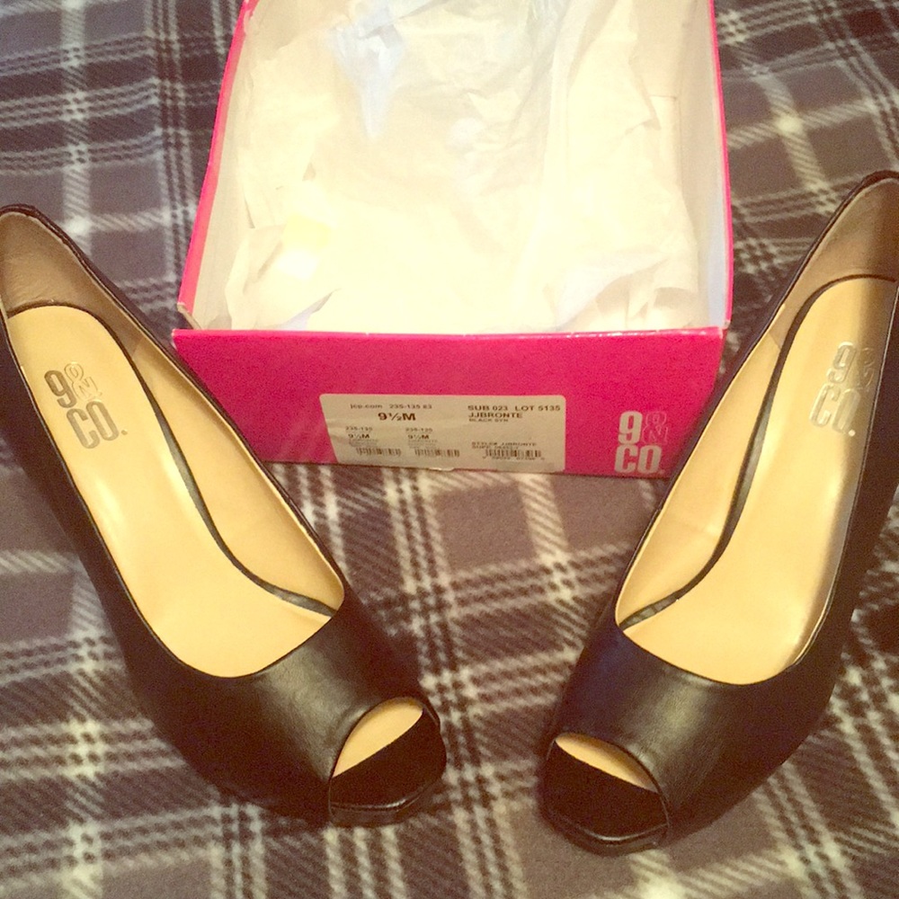 9 & CO Black leather heels - Picture 1 of 5